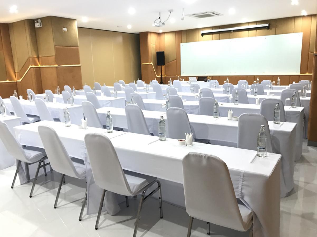 Anna-Nava Pakkret Hotel Nonthaburi Kültér fotó